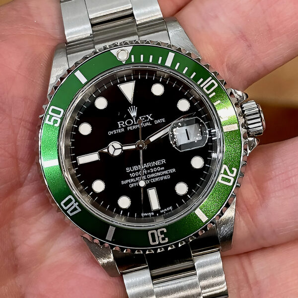Rolex Submariner Date 16610LV Fat Four F4 Full Set 2004